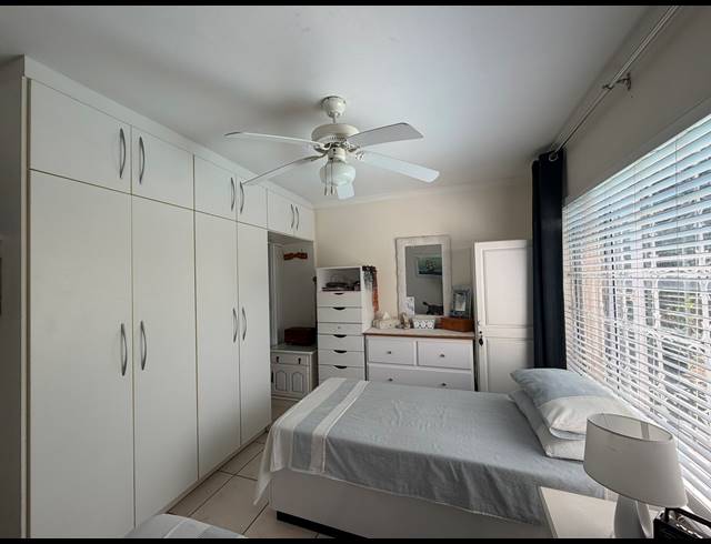 4 BEDROOM DUPLEX FOR SALE IN SCOTTBURGH CENTRAL